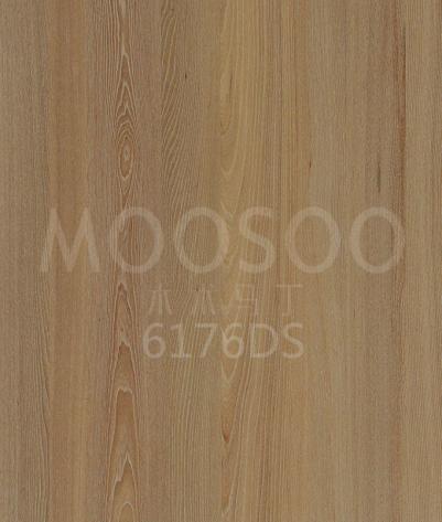 Rustikk trepanel i hvit alm