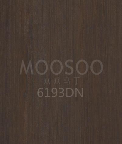 Rustikke, konstruerte trepaneler