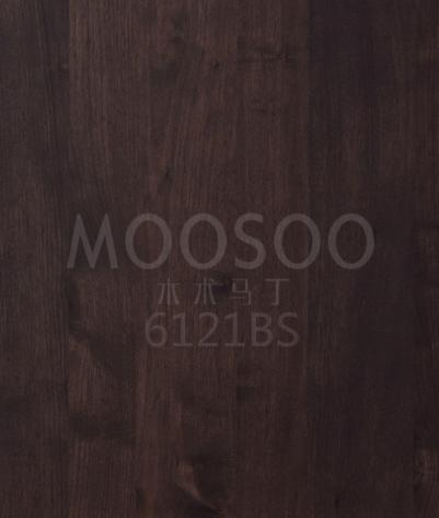 Prefabrikkerte paneler i svart valnøtt